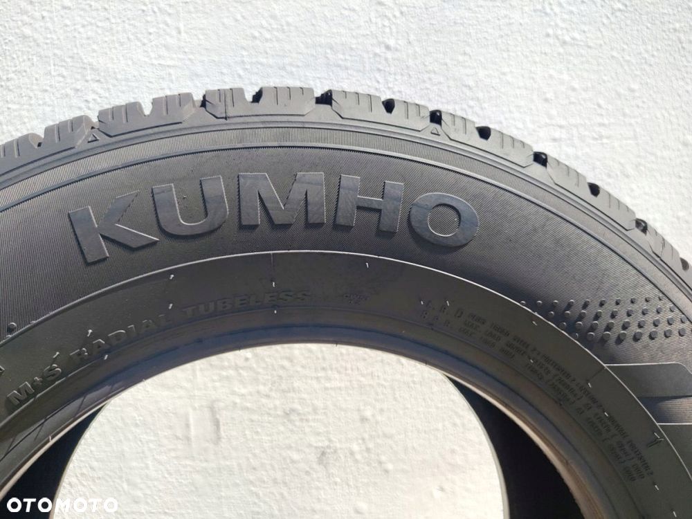 OPONY 235/65/16C 235/65R16 115/113R KUMHO WINTER PORTRAN CW51 - 5