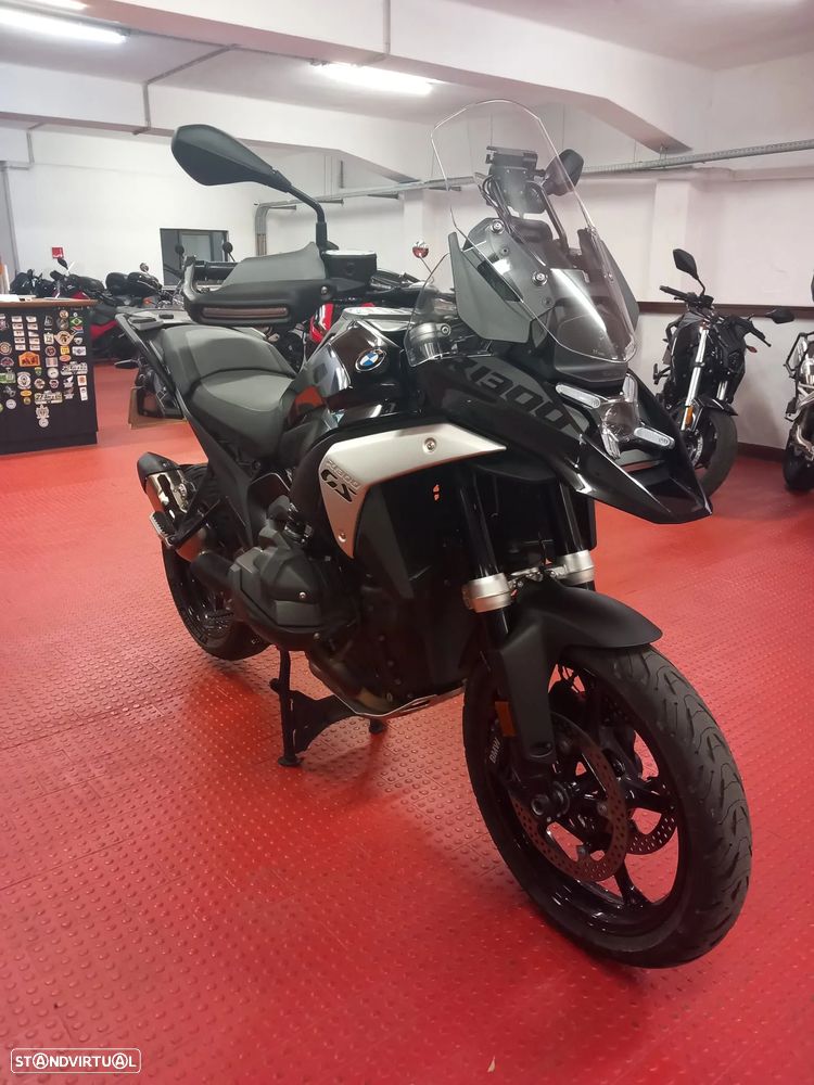 BMW R 1300 GS Triple Black - 4