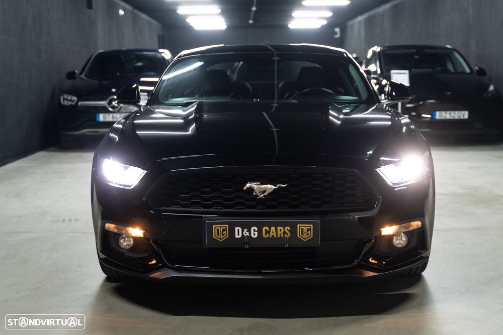 Ford Mustang 2.3i EcoBoost - 25