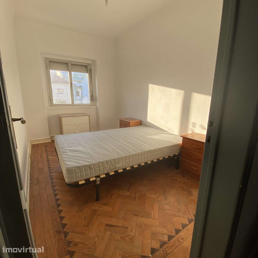 Apartamento T2+Sotão - Cacilhas - 10min do Barco e 5min do Metro - Grande imagem: 2/10