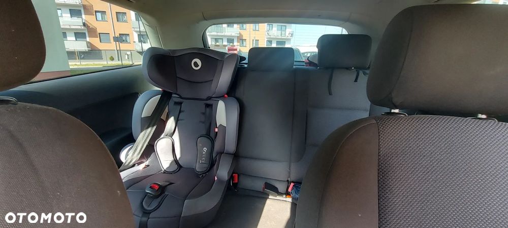 Audi A3 3-drzwiowe 1.6 TDI DPF Ambition - 7