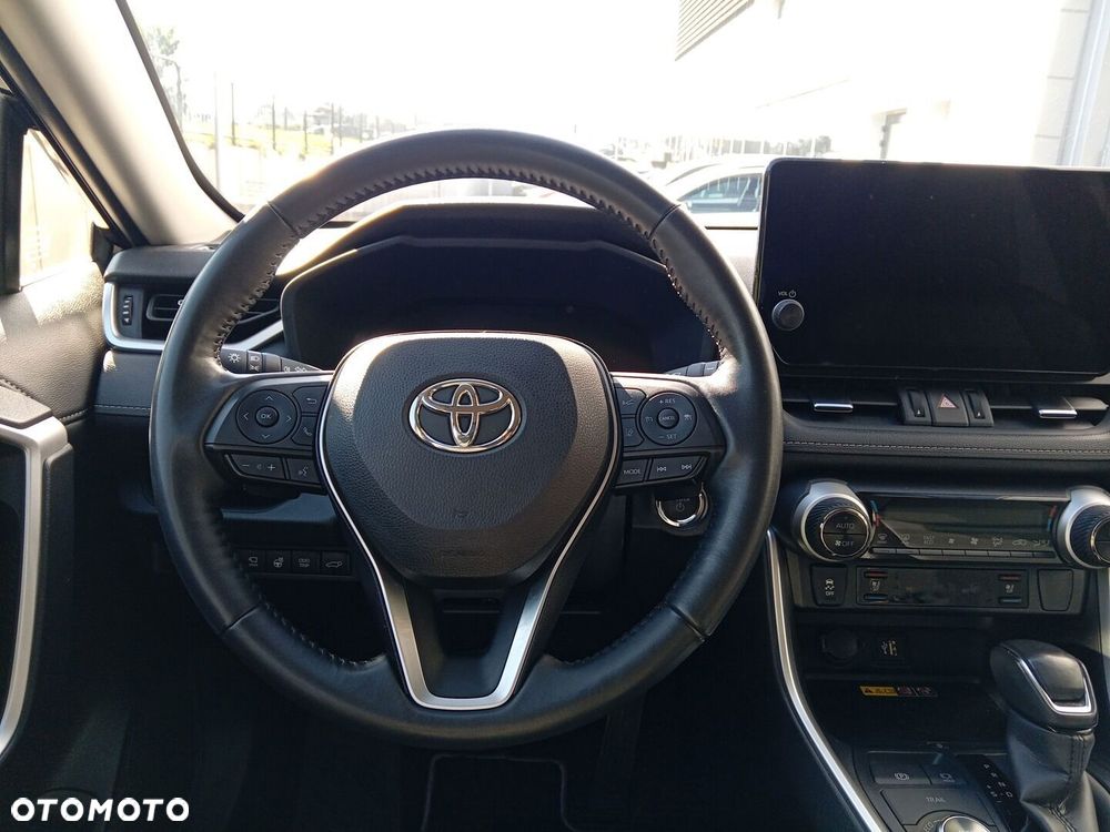 Toyota RAV4 - 16