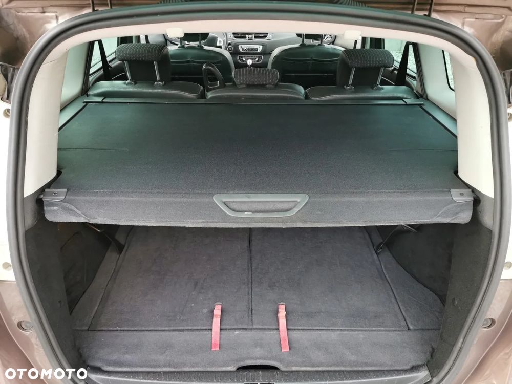 Renault Grand Scenic - 18