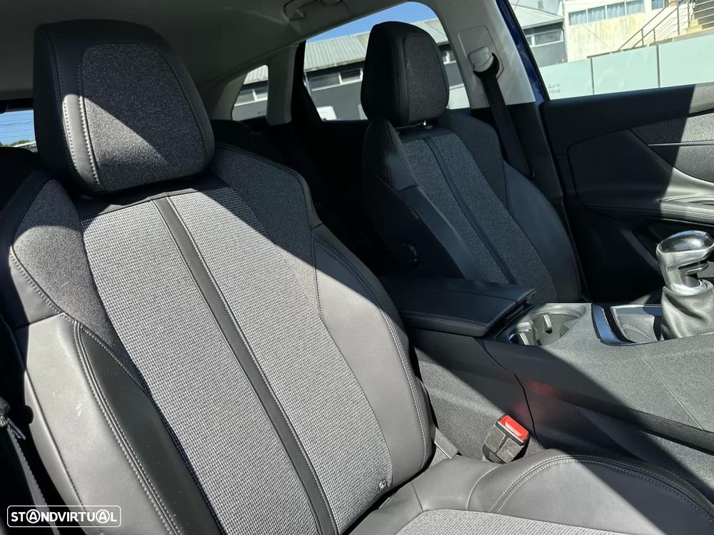 Peugeot 3008 1.2 PureTech Allure Pack - 55