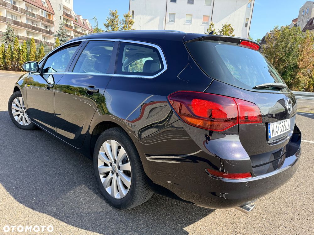Opel Astra 1.6 Turbo Innovation - 12