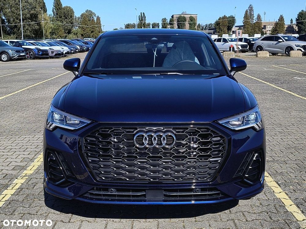 Audi Q3 Sportback - 15
