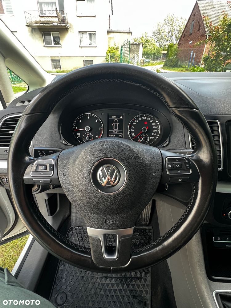 Volkswagen Sharan 2.0 TDI Highline - 19