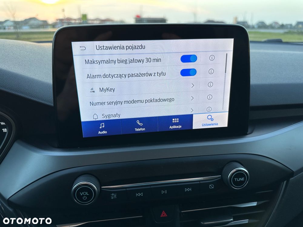 Ford Focus 1.0 EcoBoost Titanium X - 19