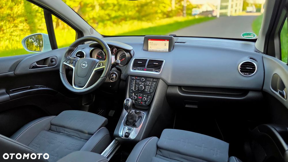 Opel Meriva 1.4 T Essentia S&S - 30