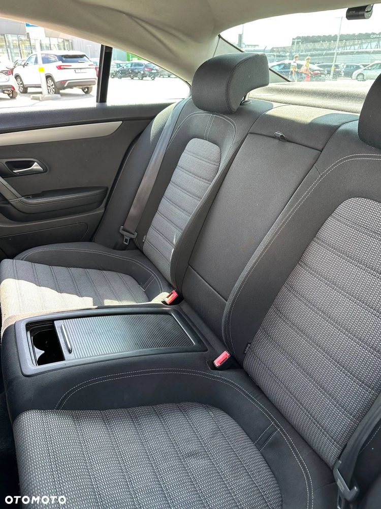 Volkswagen Passat 2.0 TDI Trendline - 10