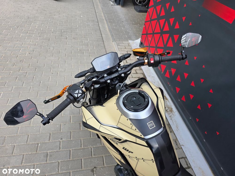 KTM Duke 790 - 29