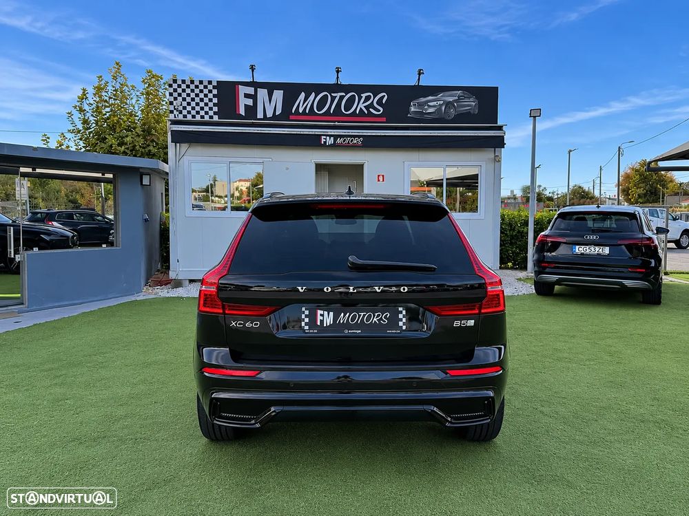 Volvo XC 60 2.0 B5 R-Design AWD - 6