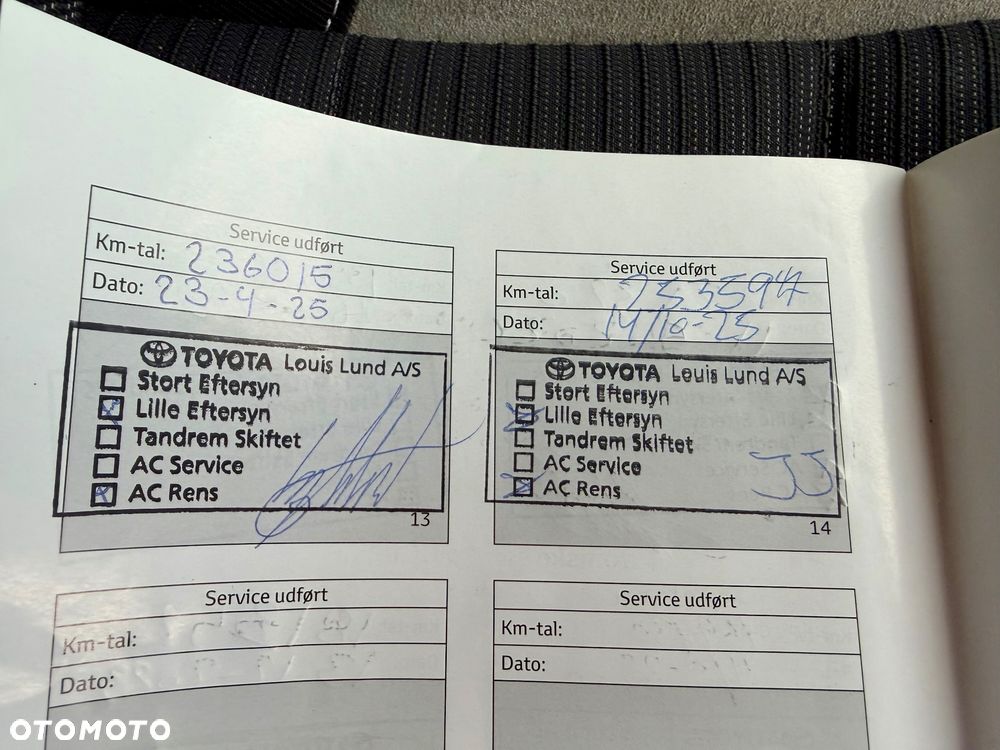 Toyota Avensis Touring Sports 1.8 Edition S+ - 33