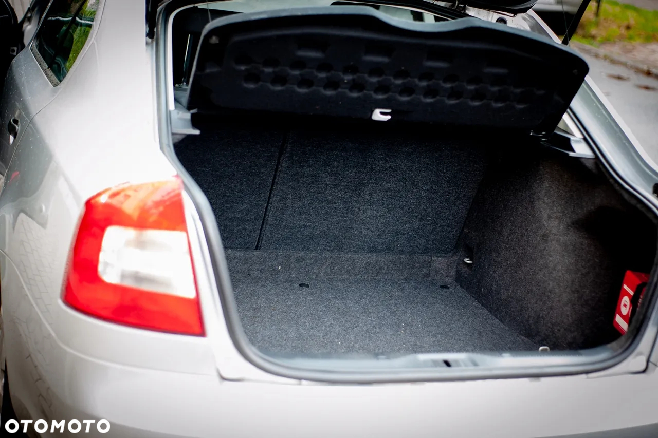 Skoda Octavia 1.6 Classic - 6