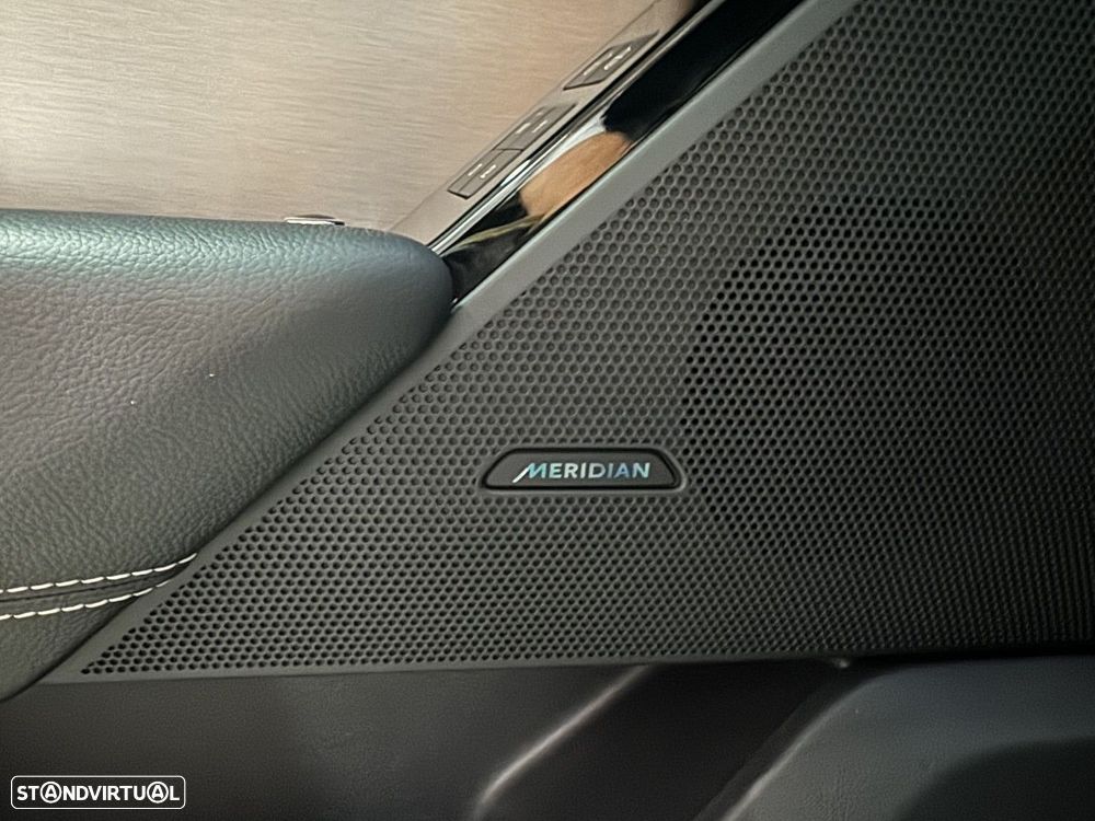 Land Rover Range Rover Velar 2.0 D R-Dynamic S - 25