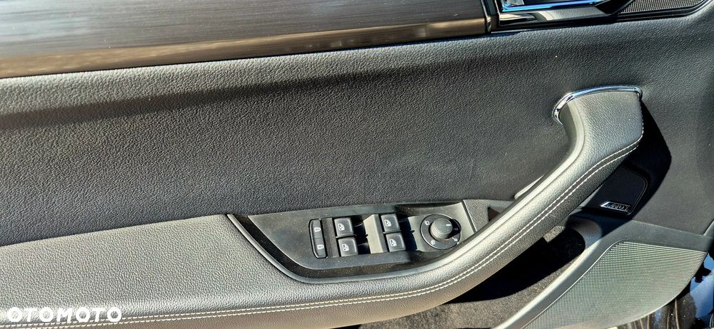 Skoda Superb 2.0 TSI Sportline DSG - 11