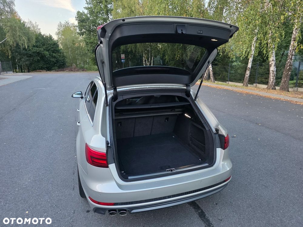 Audi A4 Avant 2.0 TDI DPF clean diesel quattro S tronic S line Sportpaket - 15