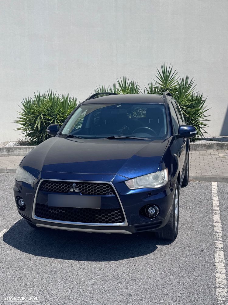 Mitsubishi Outlander 2.2 DI-D Intense+ - 2