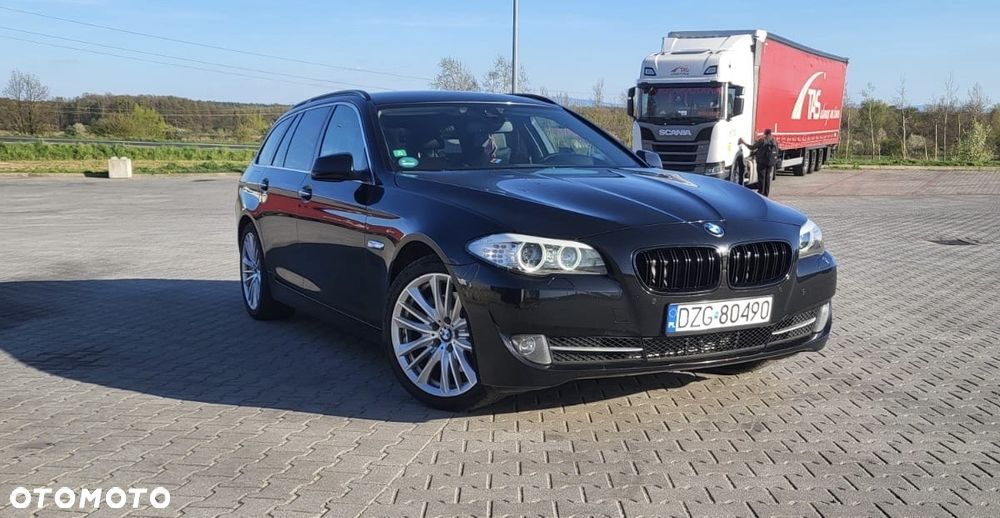 BMW Seria 5 525d - 1