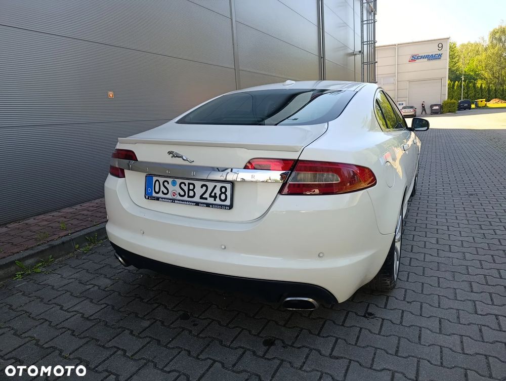 Jaguar XF 3.0 V6 S Pace - 17
