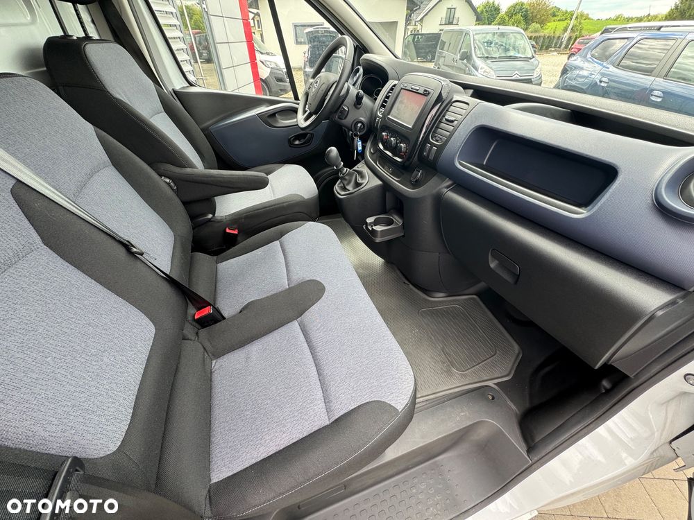 Opel Vivaro - 15