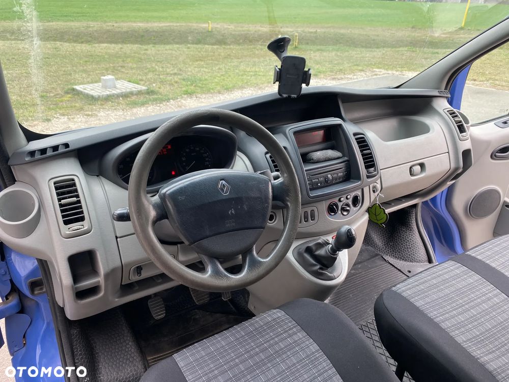Renault trafic long - 10