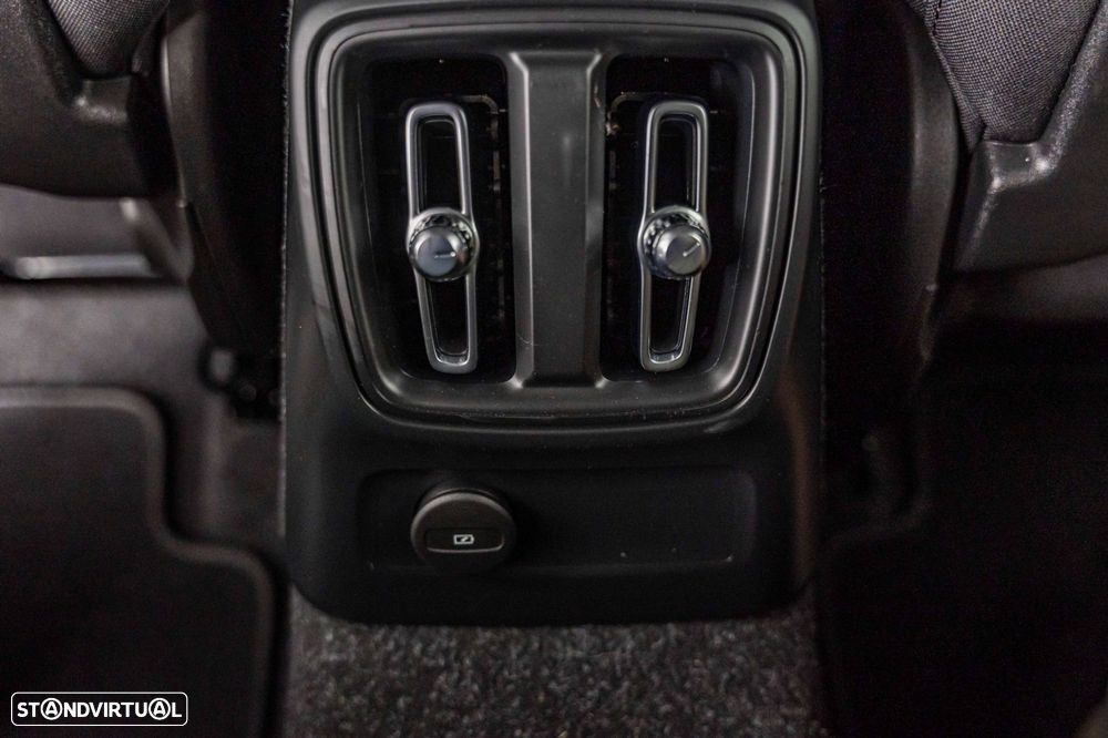 Volvo XC 40 1.5 T4 PHEV Inscription Expression - 28