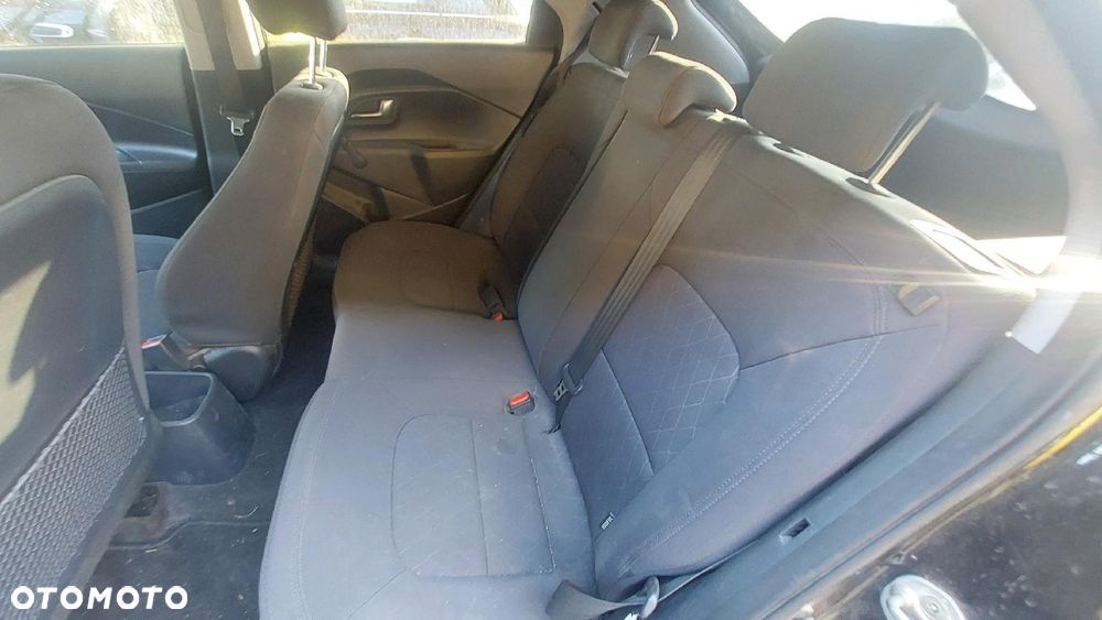 Kia Rio 1.2 L - 13