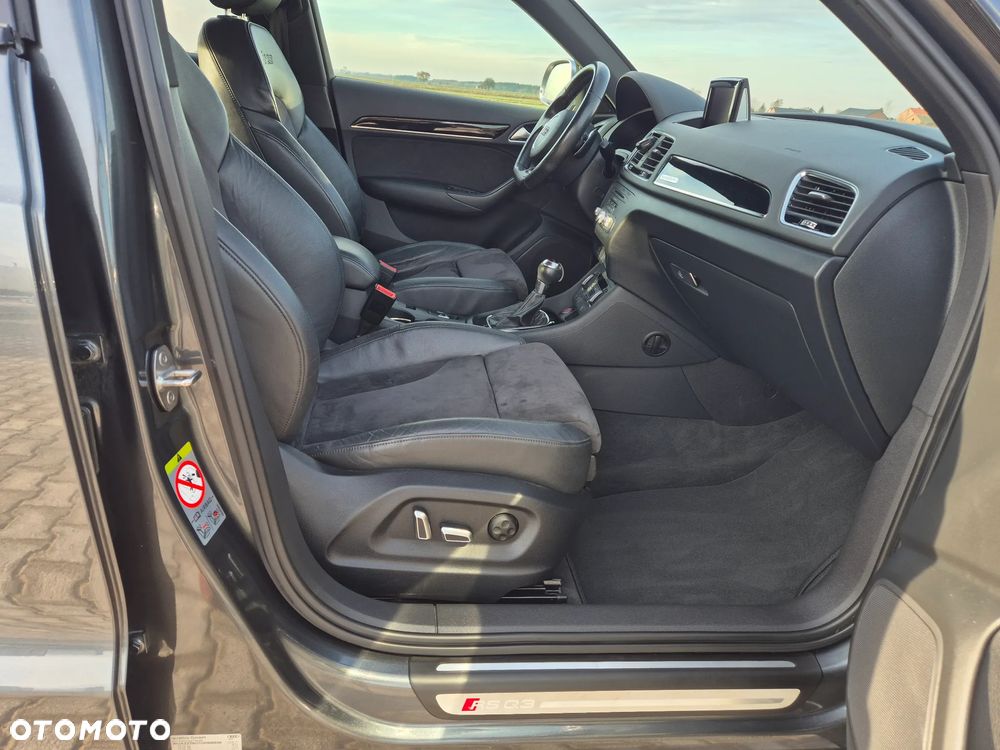 Audi RS Q3 2.5 TFSI quattro S tronic - 35
