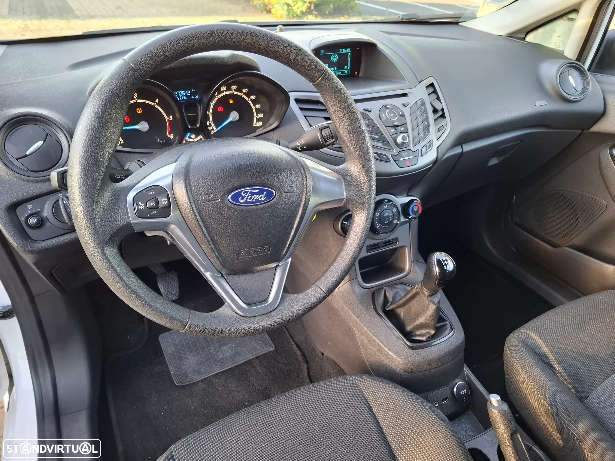 Ford FIESTA TDCI VAN - 11