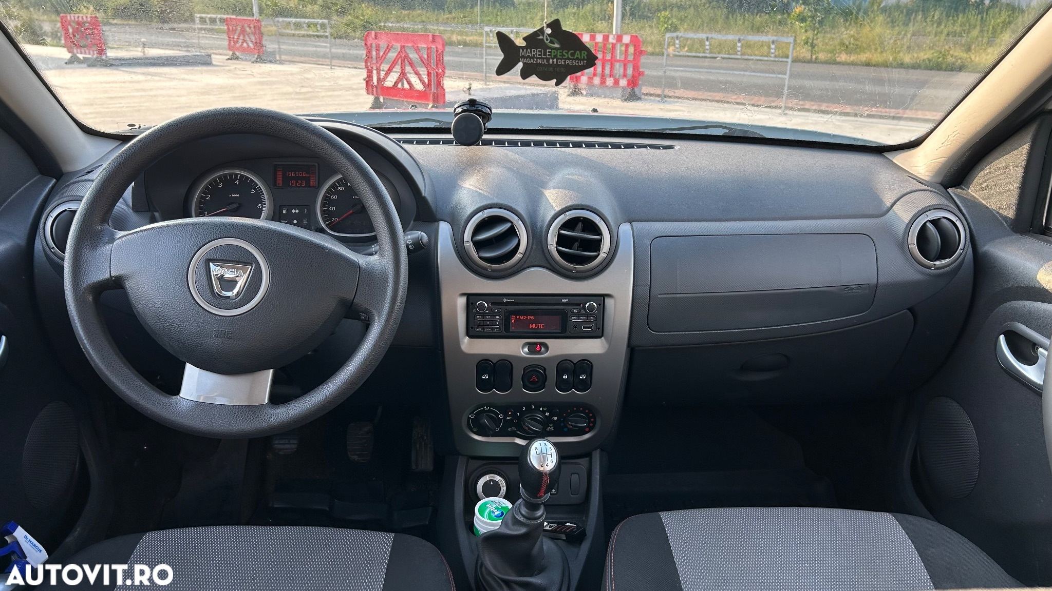 Dacia Duster 1.5 dCi 4x4 Laureate - 14