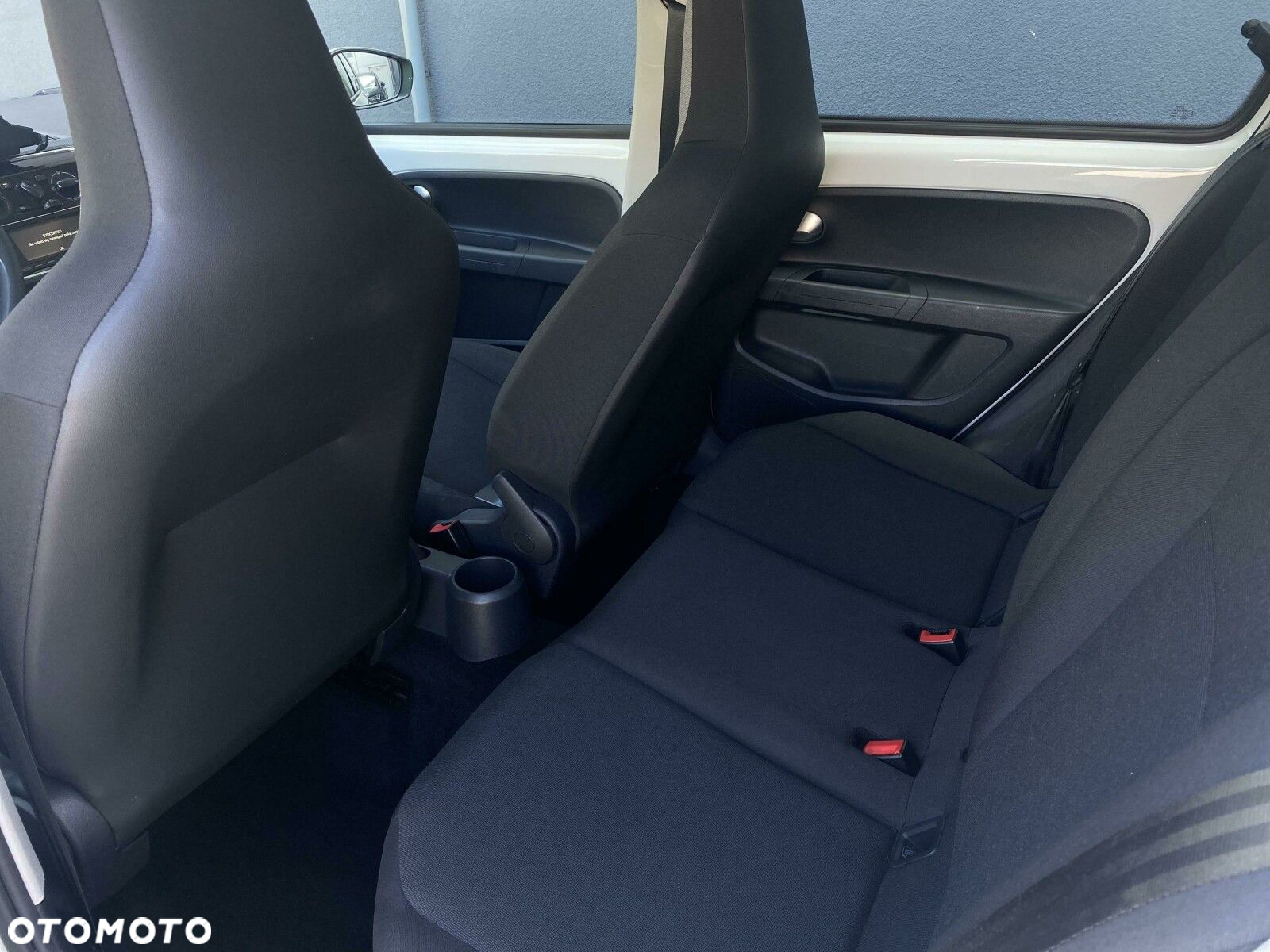 Volkswagen up! - 16