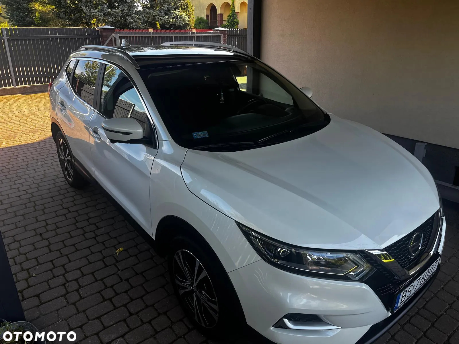 Nissan Qashqai 1.6 DIG-T N-Connecta - 16