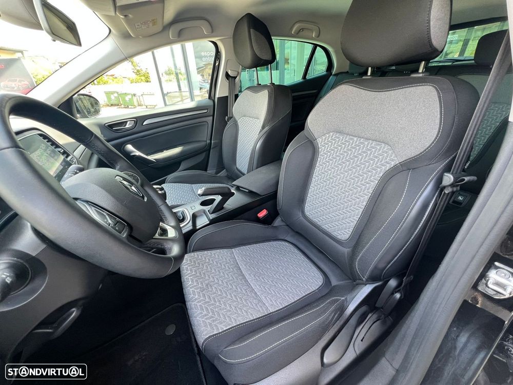 Renault Mégane 1.5 Blue dCi Limited - 12