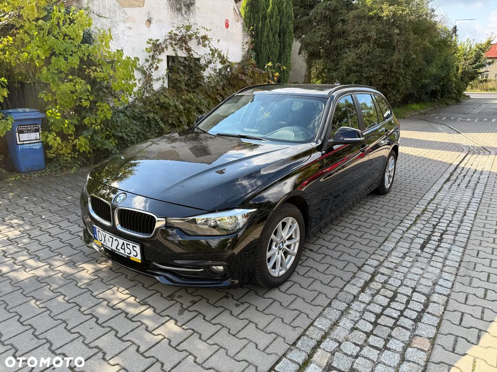 BMW Seria 3 318d - 1