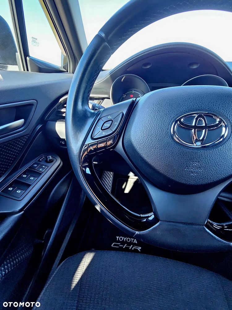 Toyota C-HR Business-Edition - 18