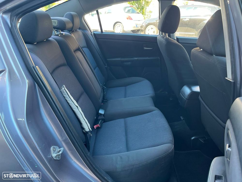 Mazda 3 Hatchback - 12