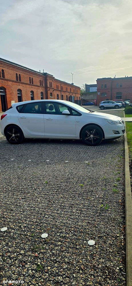 Opel Astra III 1.4 - 5