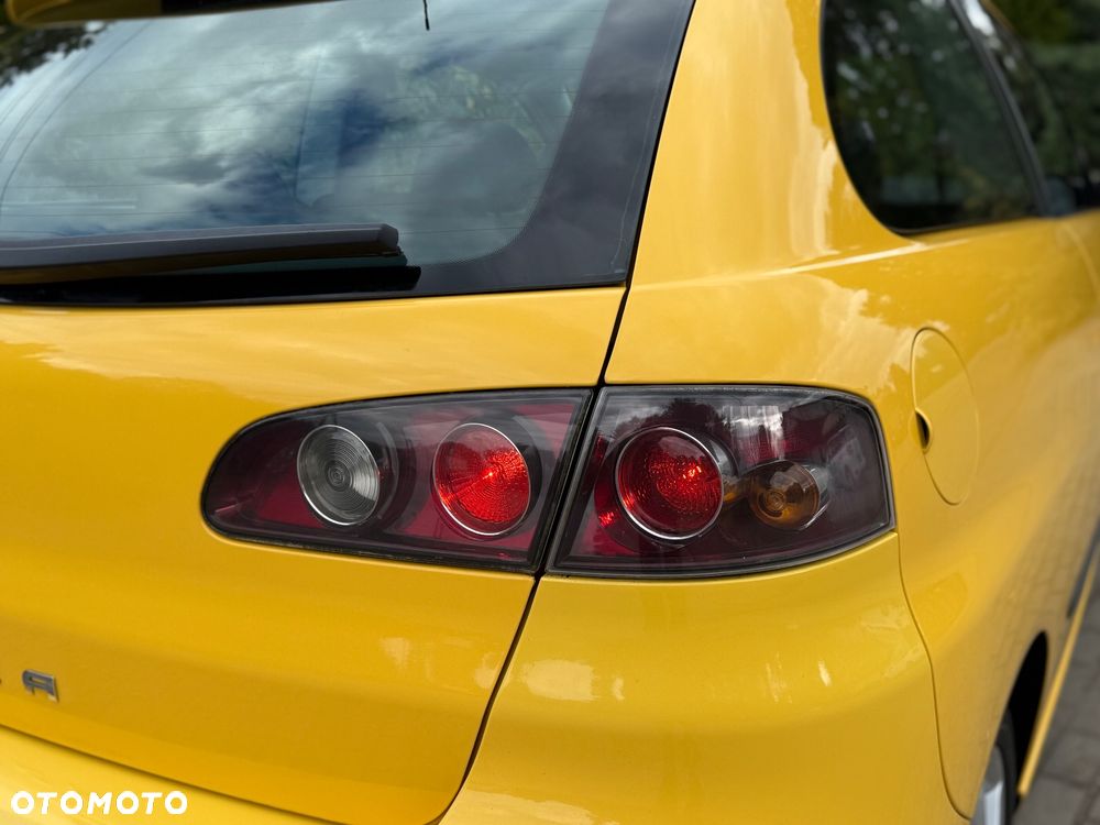 Seat Ibiza SC 1.4 16V Sport - 17