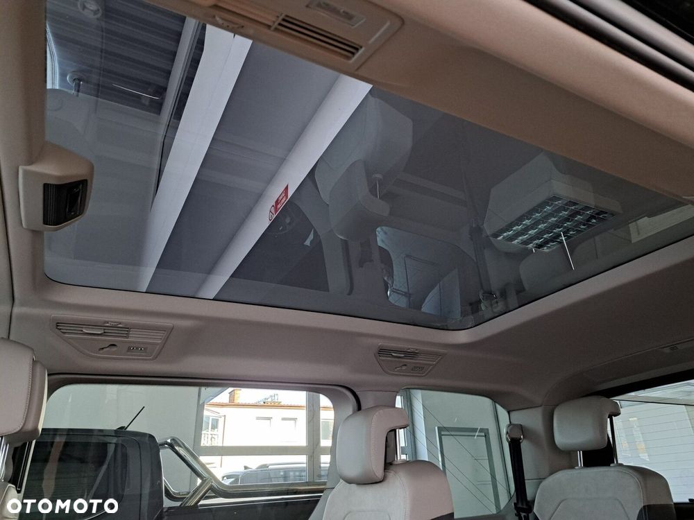 Volkswagen Multivan - 23