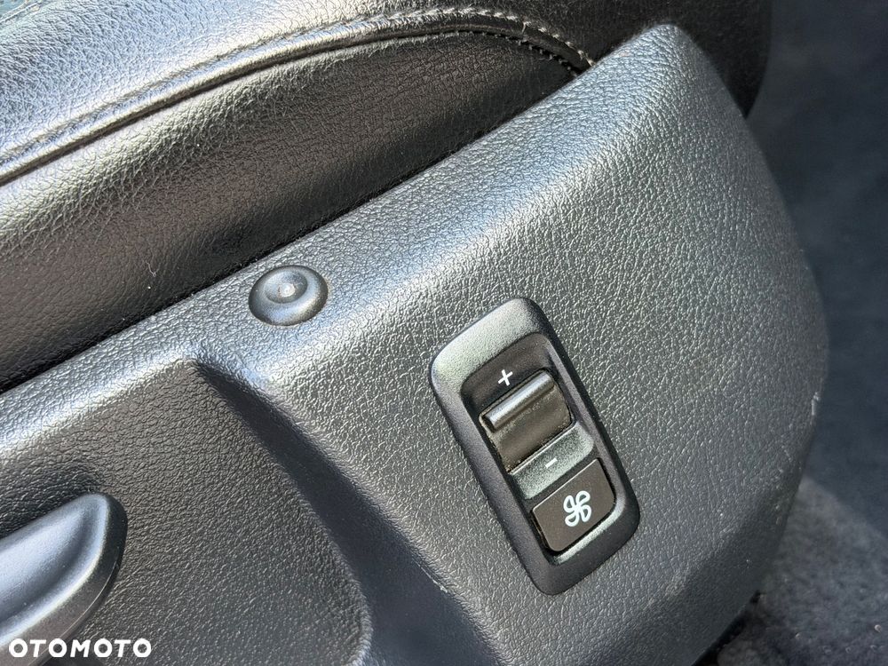 Volkswagen Passat - 19