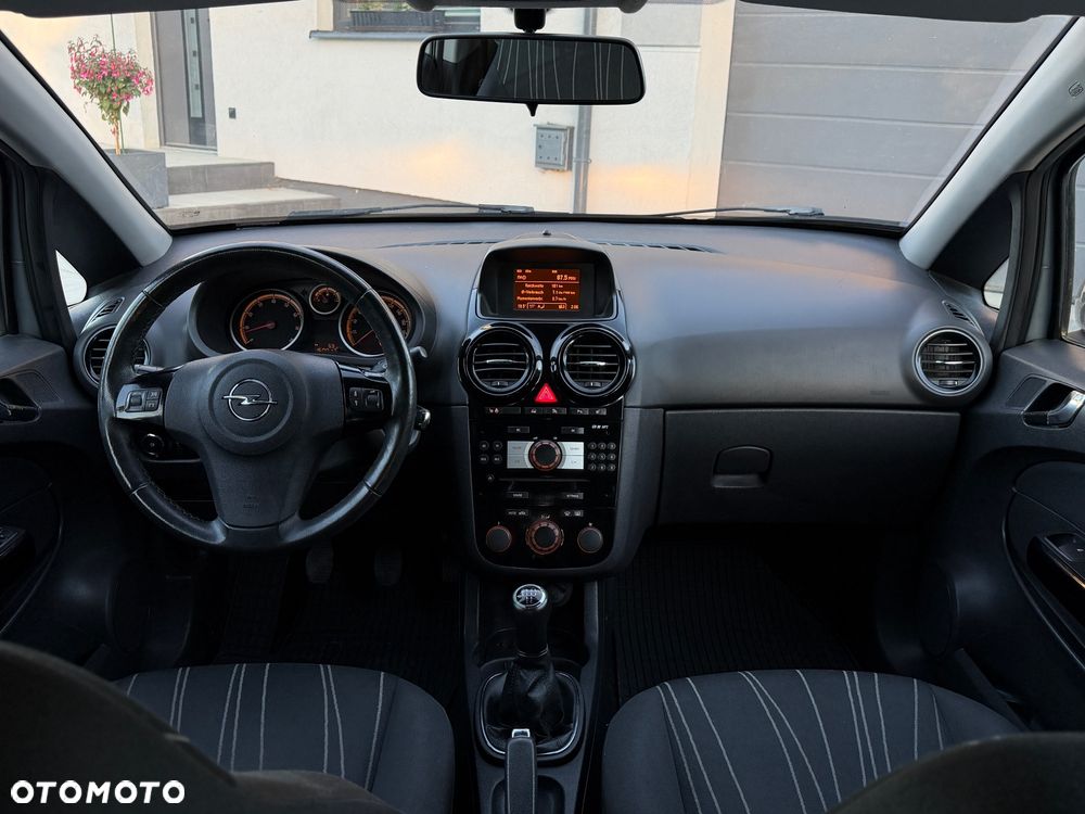 Opel Corsa 1.4 16V Edition - 7
