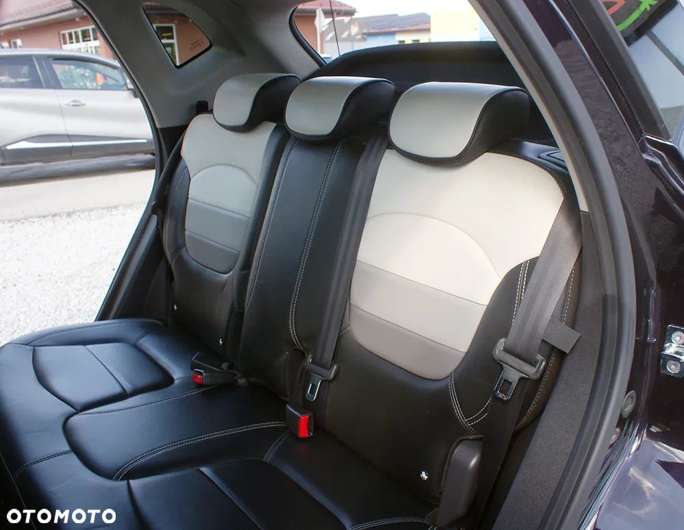 Renault Captur 1.2 Energy TCe Initiale Paris EDC - 19