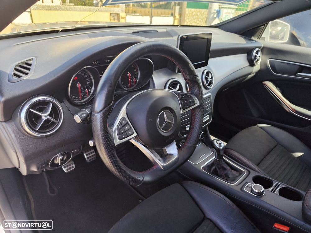 Mercedes-Benz CLA 200 d Urban - 13