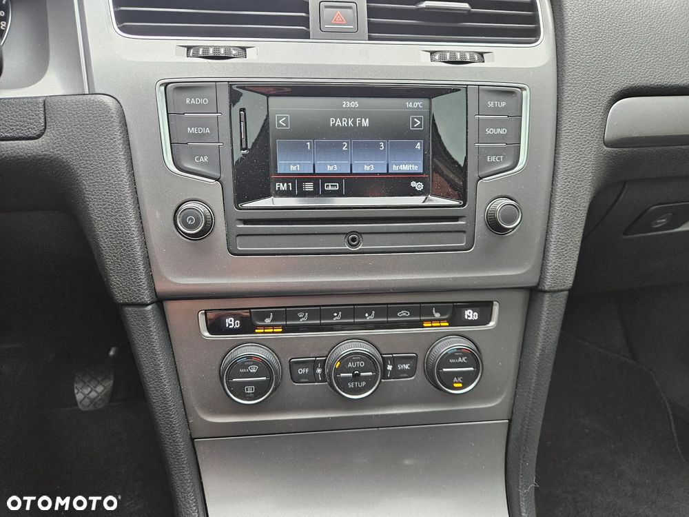 Volkswagen Golf 1.6 TDI BlueMotion Technology Comfortline - 18