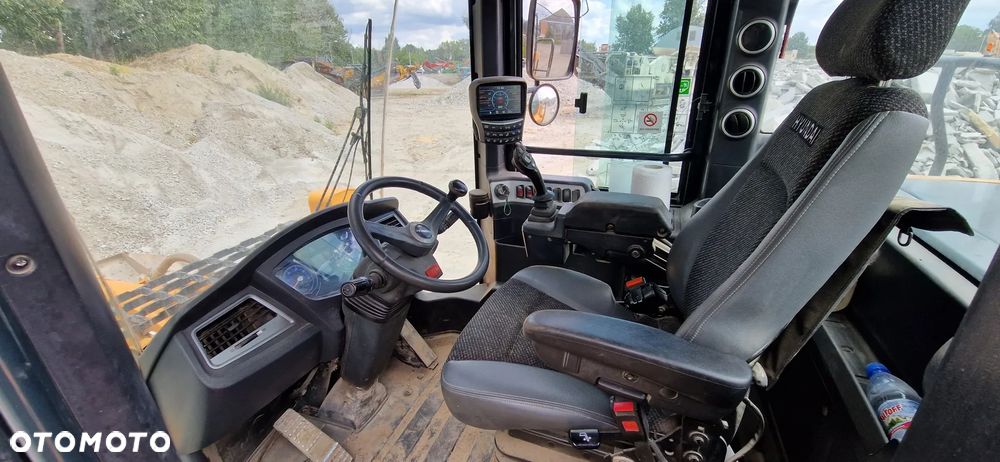 Hyundai HL960 - 8