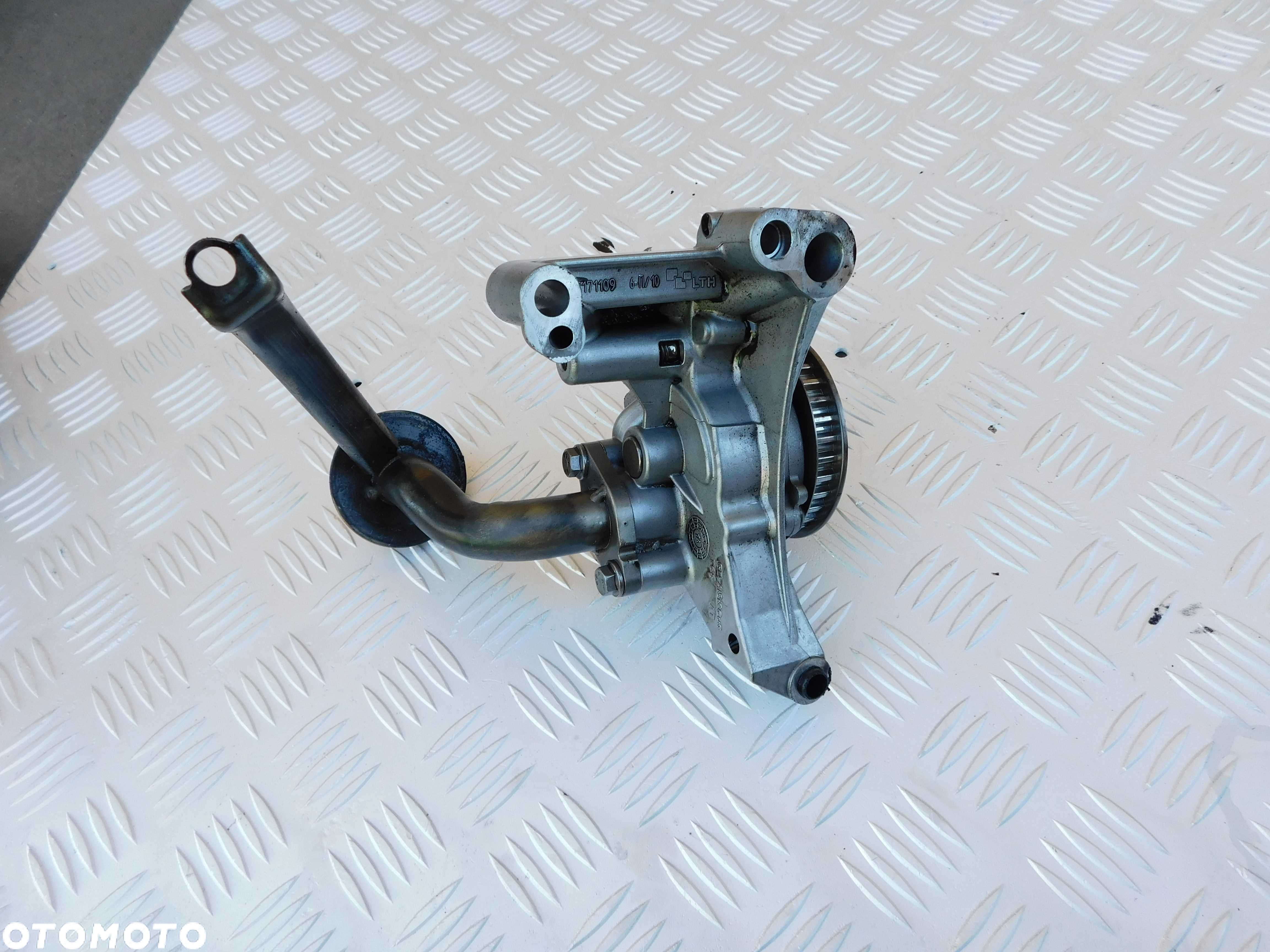 VW Crafter 2.0 pompa olejowa smok komplet 105C - 1