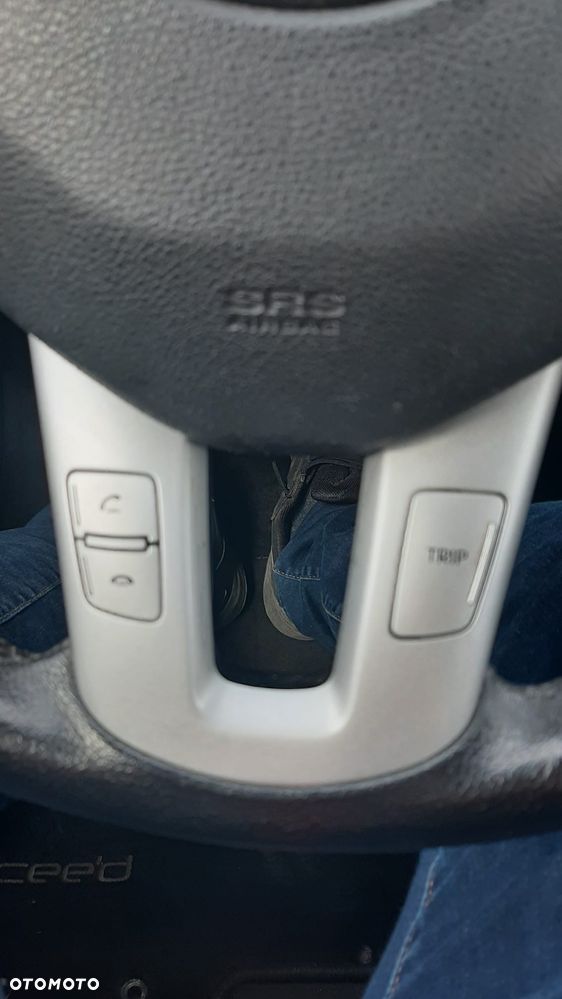 Kia Ceed 1.4 CVVT Attract - 21