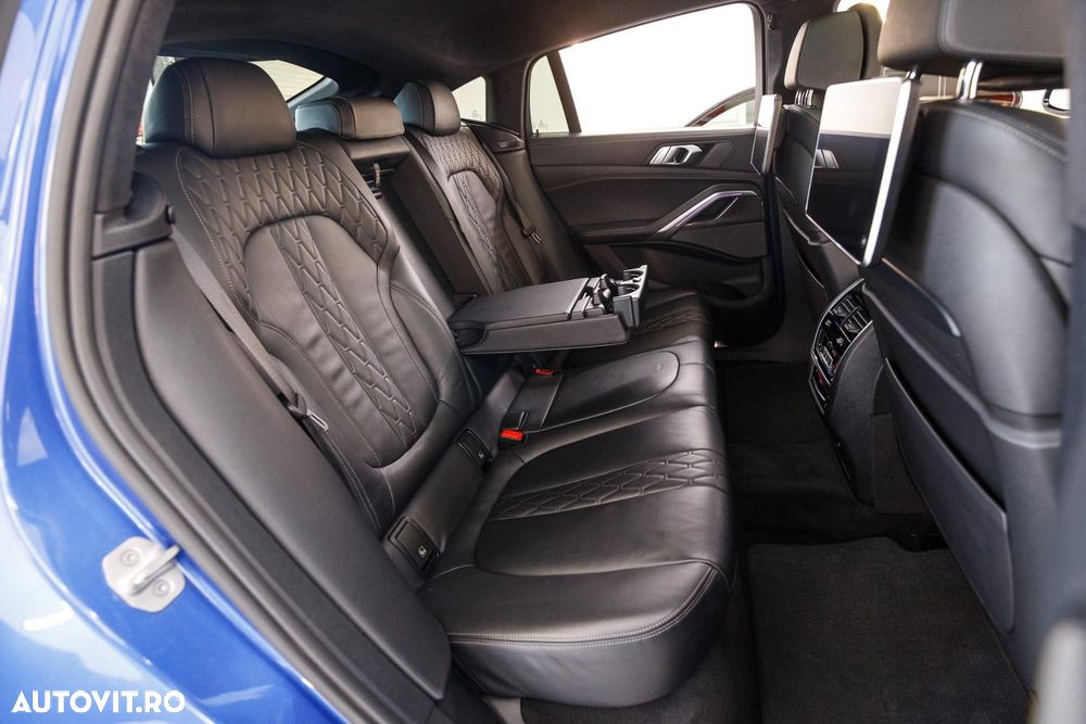 BMW X6 M M50i - 15