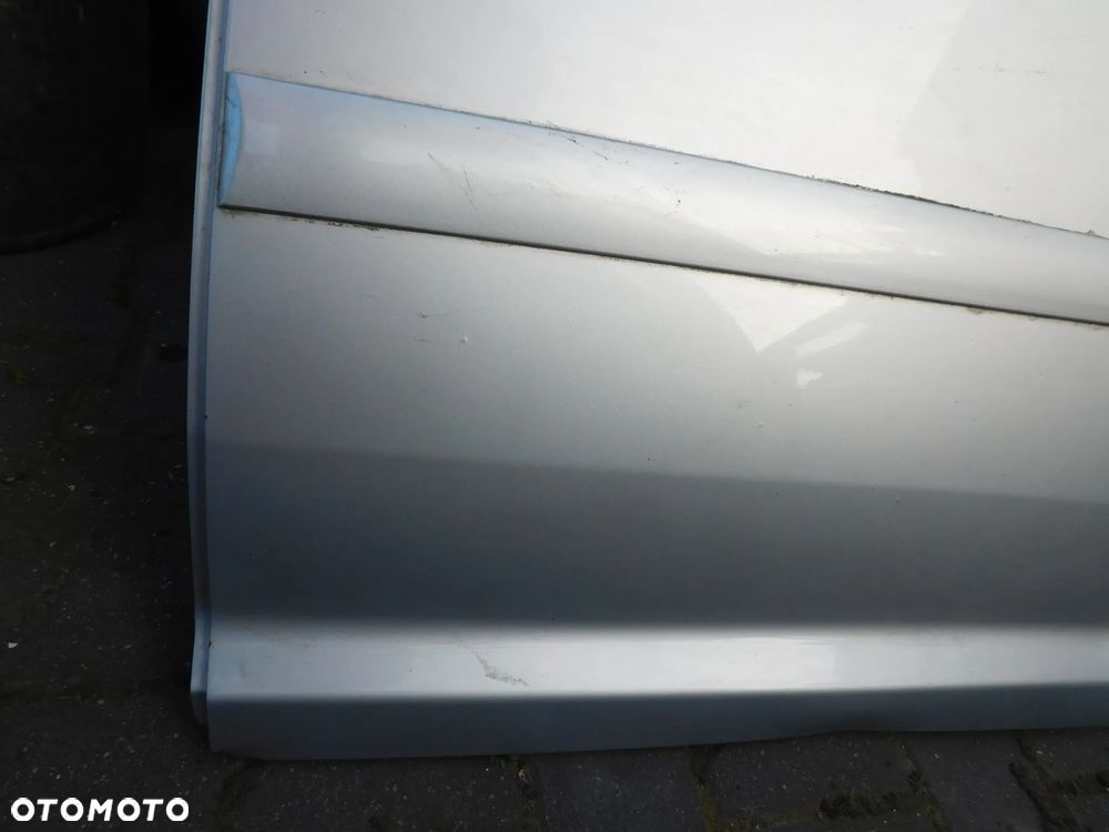 drzwi lewe tył VW TOURAN I SREBRNE LA7W - 3